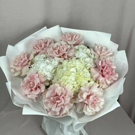 Пышный букет. Гортензия с французскими розами🌸