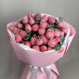 Букет из кустовых пионовидных роз🥰