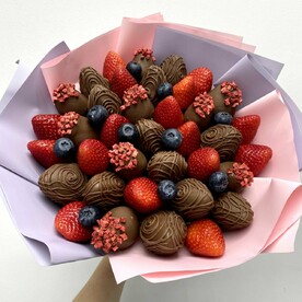Букет М Клубника в шоколаде 31 шт
