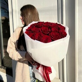 Розы красные 21 шт