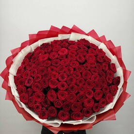 Букет из 101 красной розы