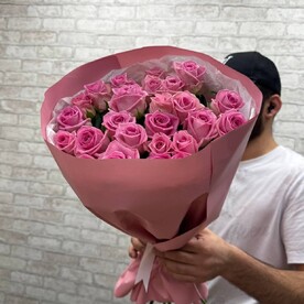 Букет из 21 розовой розы