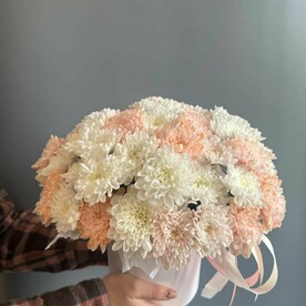 Стойкая коробка из хризантемы