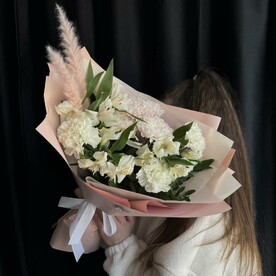 Альстромерия, Диантус, Камыш, Хризантема кустовая, Авторская упаковка, Тишью