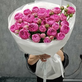 Розы кустовые пионовидные