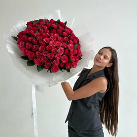 Букет из 101 премиум розы "Поцелуй любви"