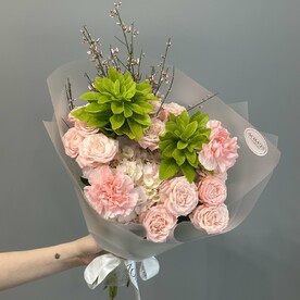 Гортензия, Роза кустовая, Гвоздика, Гениста, Чозия, Упаковка, Открытка