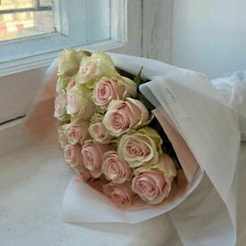 25 одноголовых эквадорских роз Frutetto