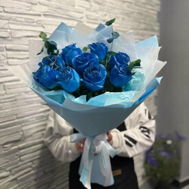 Букет из синих роз