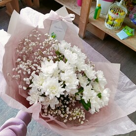 Хризантема кустовая, Гипсофила, Дизайнерская упаковка