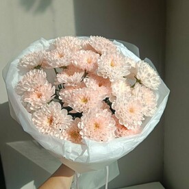 Букет из персиковых хризантем (5 шт)