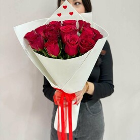 Букет из 15 красных роз