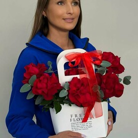 Стильная композиция в сумке