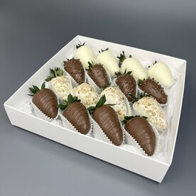 Коробочка клубники в шоколаде Шоколадное облако