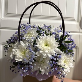 Хризантема кустовая, Гипсофила краш микс, Писташ, Сумочка, Оазис