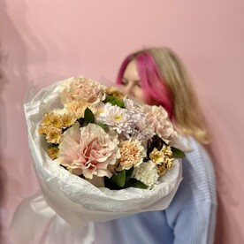 Диантус, Роза, Гвоздика Грин трикс, Рускус, Сантини, Хризантема кустовая