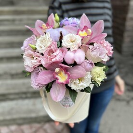 Цветочная коробка Розовые облака