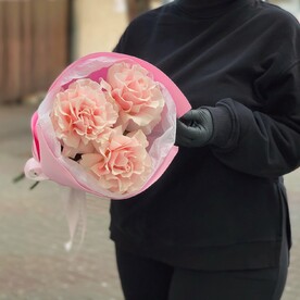 Букет французских розовых роз
