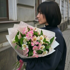 Альстромерия микс нежный 5 веточек