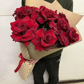 Розы французские 9 штук