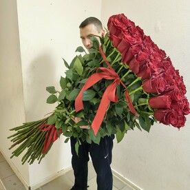 Розы 101 штука 110 см