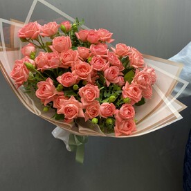 Роза кустовая, Эвкалипт, Дизайнерская упаковка