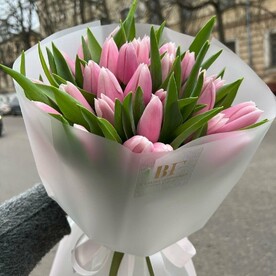 Букет из 21 тюльпана