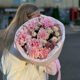 Авторский букет «розовые сны»