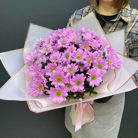 Букет из розовых хризантем