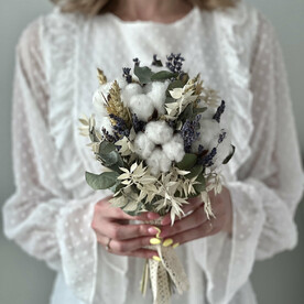 Retro wedding cloud
