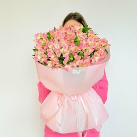 Королевский акцент 🌸 нежные альстромерии