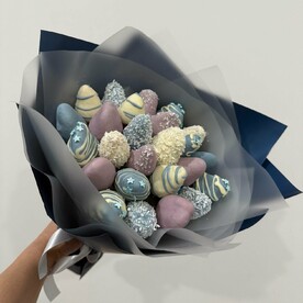 Клубника свежая отборная, Шоколад callebaut гр, Дизайнерская упаковка