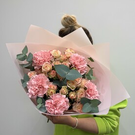 Гвоздика одноголовая, Эвкалипт, Роза кустовая, Пленка дизайнерская
