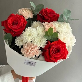 Сборный букет Nina Bianco