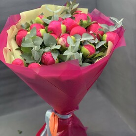 Пион корал шарм, Эвкалипт, Дизайнерская упаковка