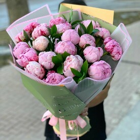 Пион сара бернард, Рускус, Дизайнерская упаковка