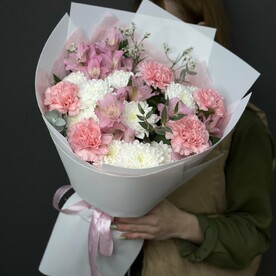 Стойкий букет для мамы