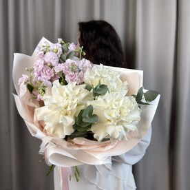 Роза французская шт, Маттиола шт, Эвкалипт шт, Тишью шт, Пленка матовая шт, шт
