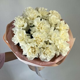 15 роз white