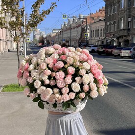 Корзина Пионовидных Роз