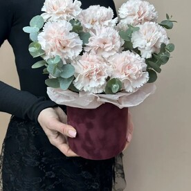 Композиция в коробке