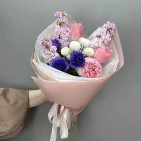 Сборный букет из анемонов