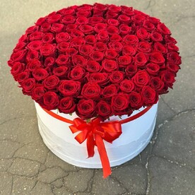Роза в коробке