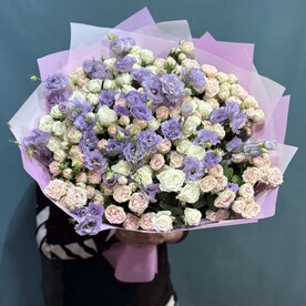 Роза кустовая, Роза кустовая, Лизиантус Эустома, Дизайнерская упаковка, Дизайнерская упаковка