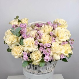 Роза Эквадор шт, Маттиола шт, Эвкалипт шт, Тишью шт, Корзина шт, шт