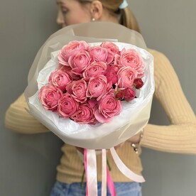 Роза кустовая 5 штук в букете «Сильва Пинк»