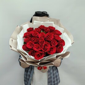 Цветы букет из красных роз х 25