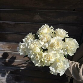Букет из белых французских роз
