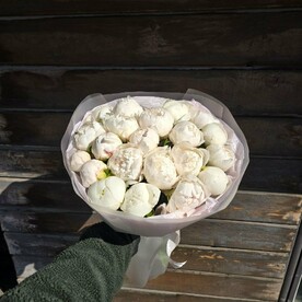 21 белый пион