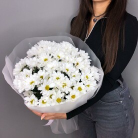 Букет из кустовых хризантем "Белоснежка"